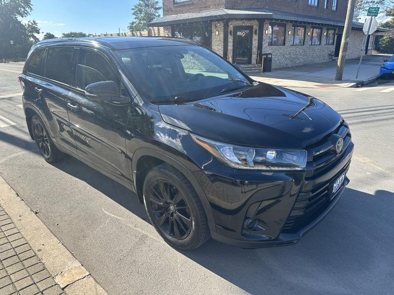 Toyota Highlander SE AWD V6 2019