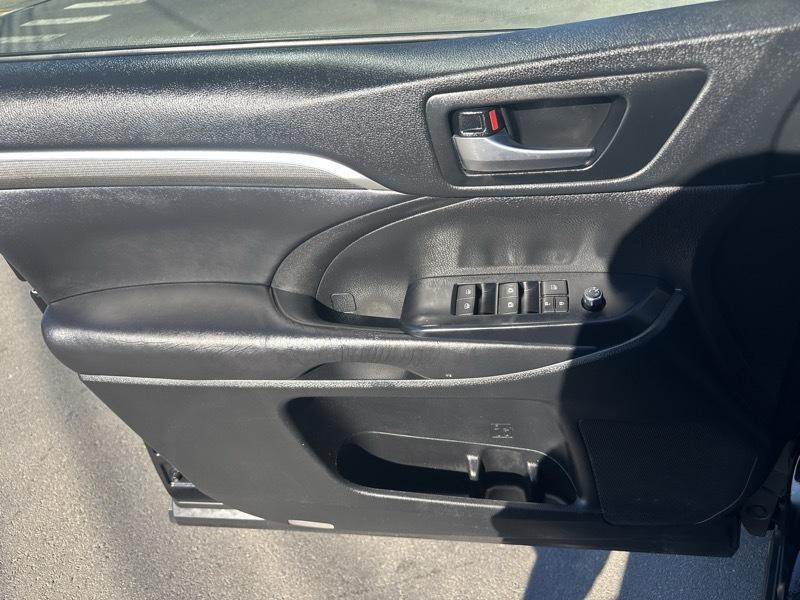 Toyota Highlander SE AWD V6 2019