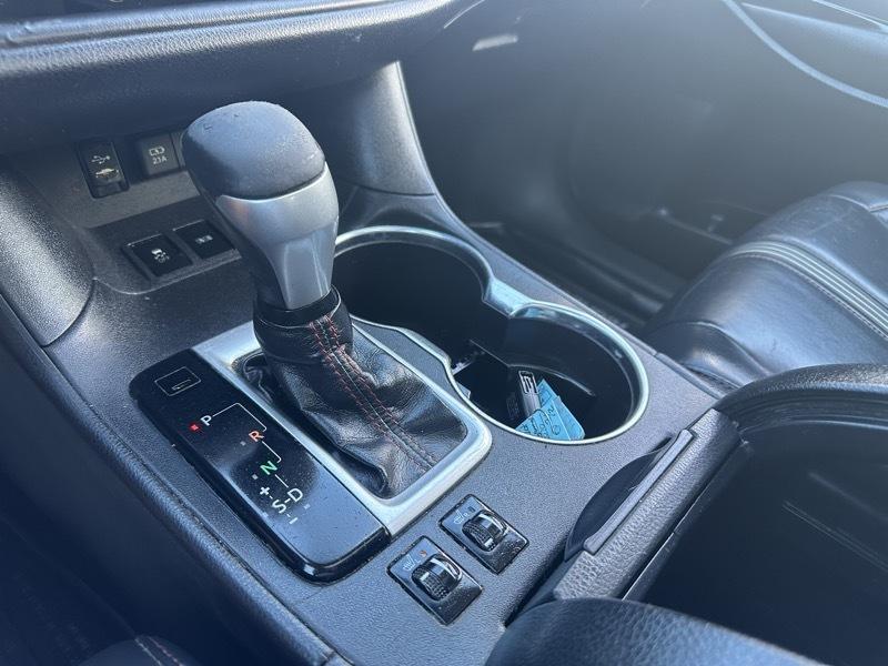 Toyota Highlander SE AWD V6 2019