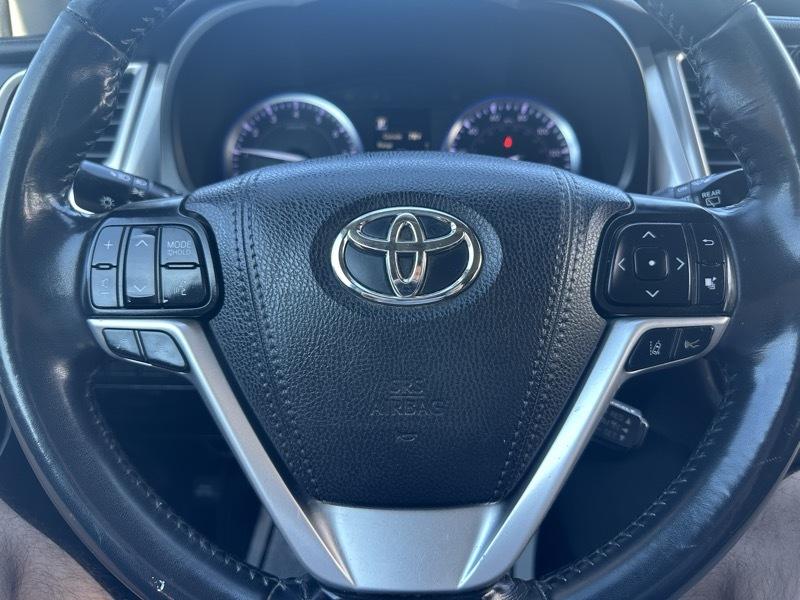 Toyota Highlander SE AWD V6 2019
