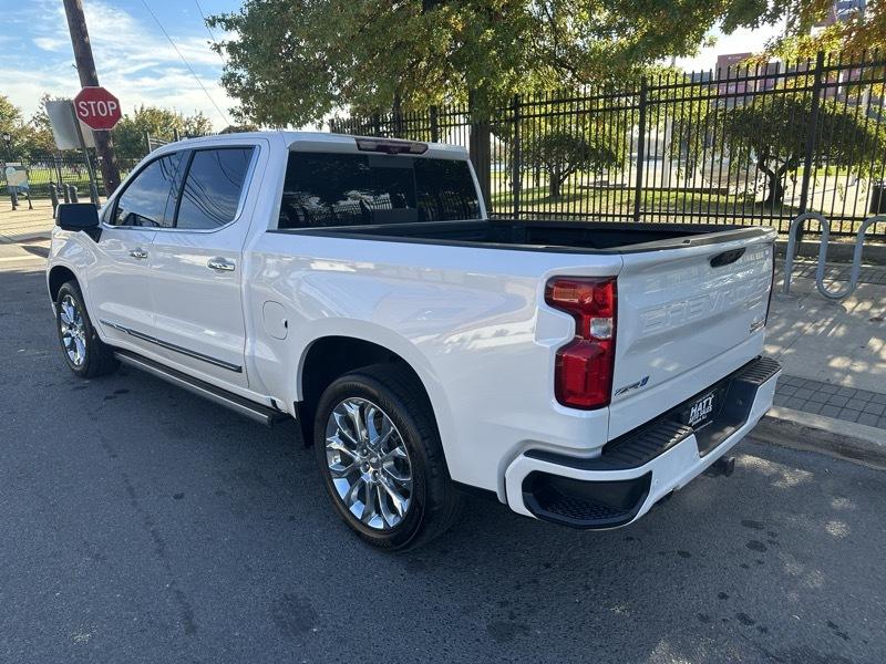 Chevrolet Silverado 1500 High Country Crew Cab 4WD 2023