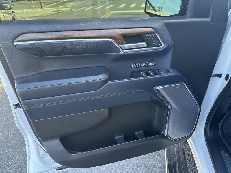 Chevrolet Silverado 1500 High Country Crew Cab 4WD 2023