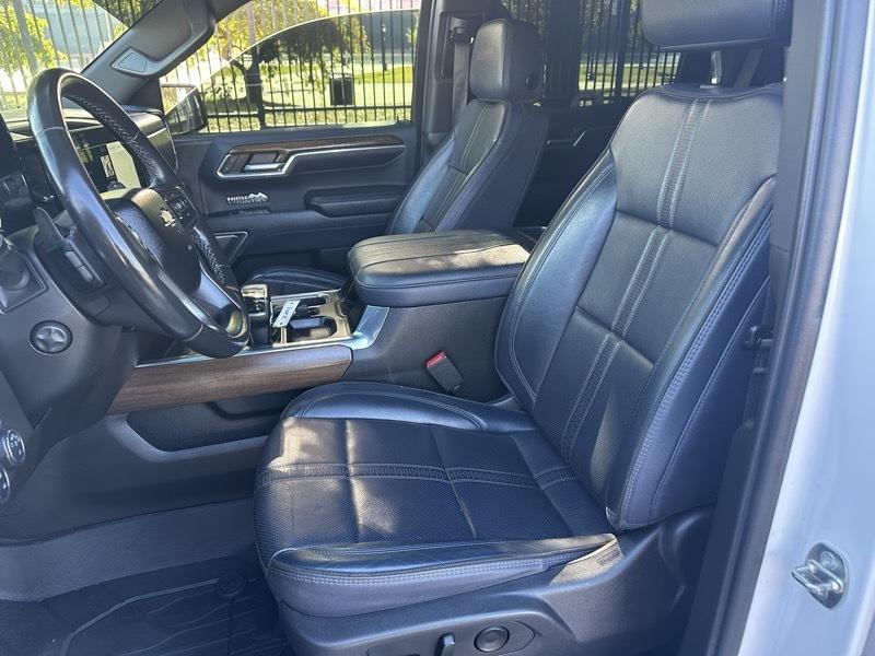 Chevrolet Silverado 1500 High Country Crew Cab 4WD 2023