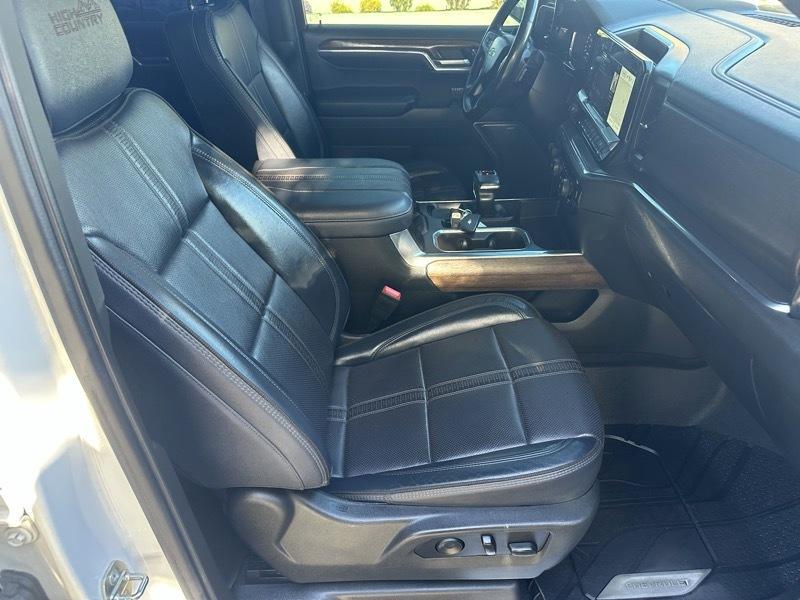 Chevrolet Silverado 1500 High Country Crew Cab 4WD 2023