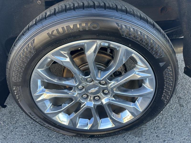 Chevrolet Silverado 1500 High Country Crew Cab 4WD 2023