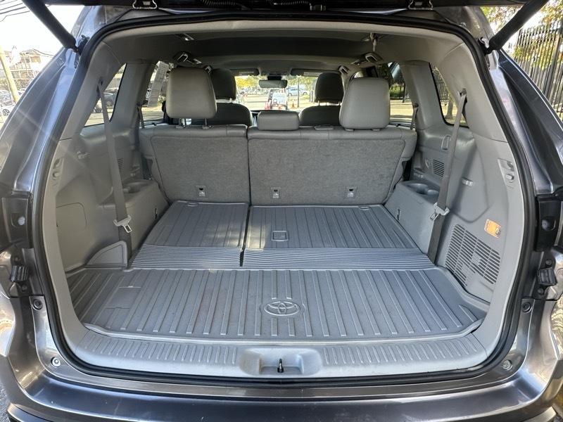 Toyota Highlander XLE AWD V6 2019