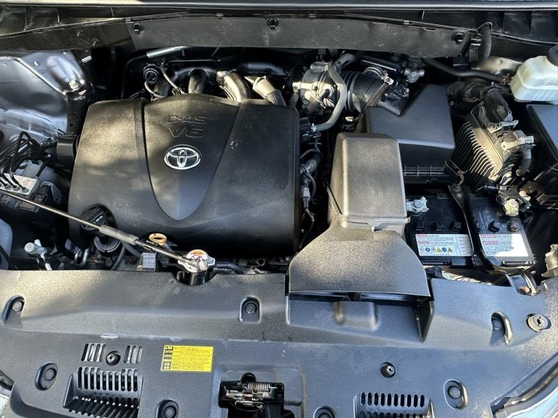 Toyota Highlander XLE AWD V6 2019