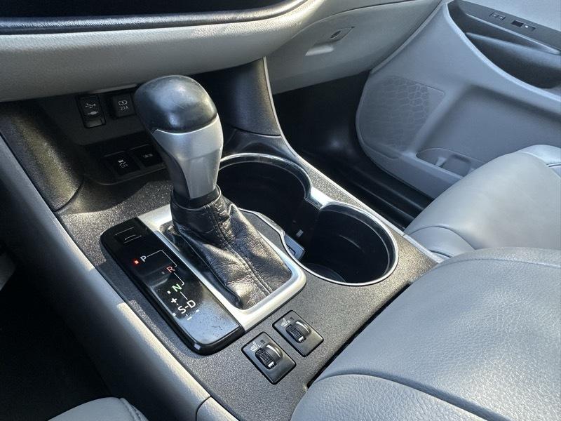 Toyota Highlander XLE AWD V6 2019