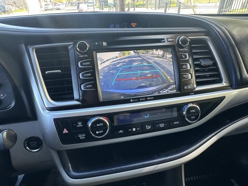 Toyota Highlander XLE AWD V6 2019