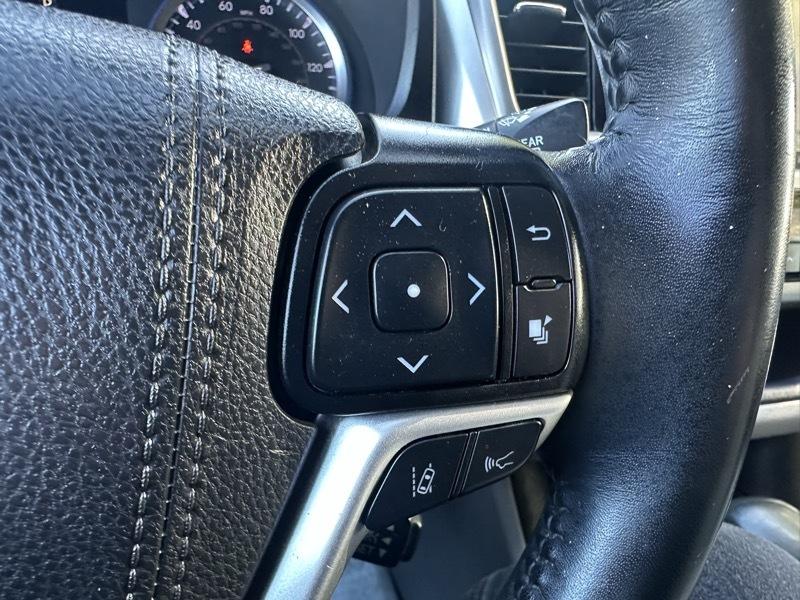 Toyota Highlander XLE AWD V6 2019