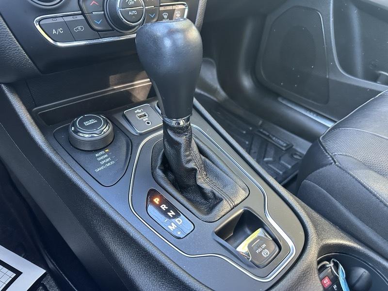 Jeep Cherokee Limited 4WD 2021