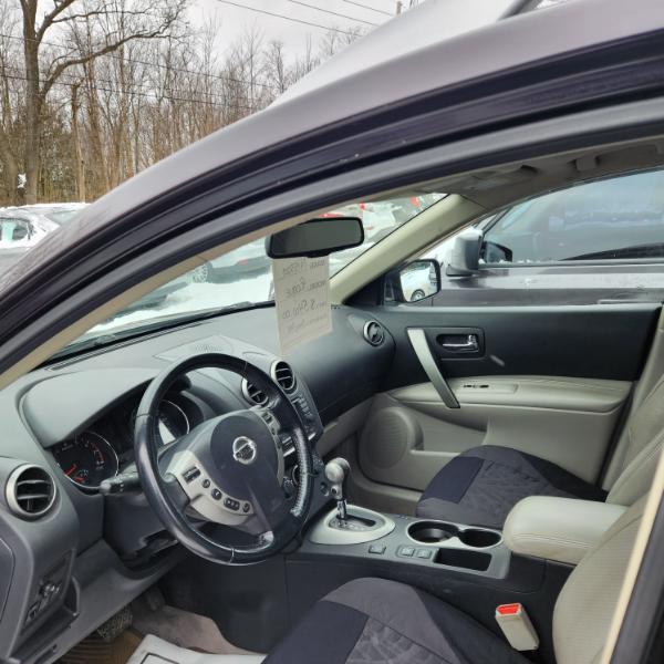 Nissan Rogue S AWD 2012