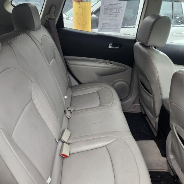 Nissan Rogue S AWD 2012