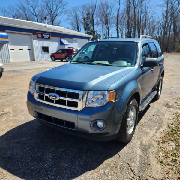 Ford Escape XLT 4WD 2012