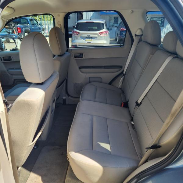 Ford Escape XLT 4WD 2012