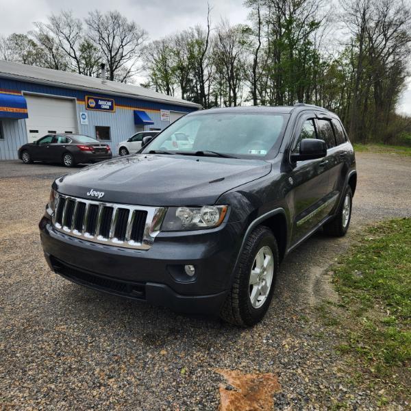 Jeep Grand Cherokee Laredo 4WD 2011
