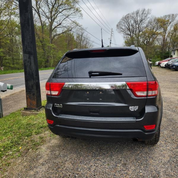 Jeep Grand Cherokee Laredo 4WD 2011