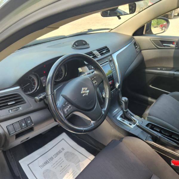 Suzuki Kizashi SE AWD 2010