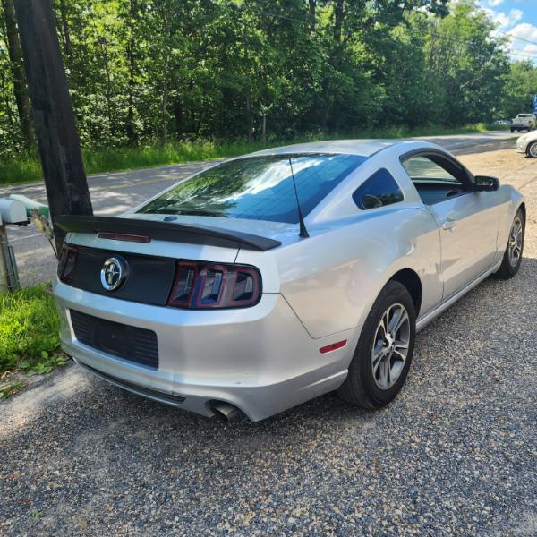 Ford Mustang V6 Coupe 2014
