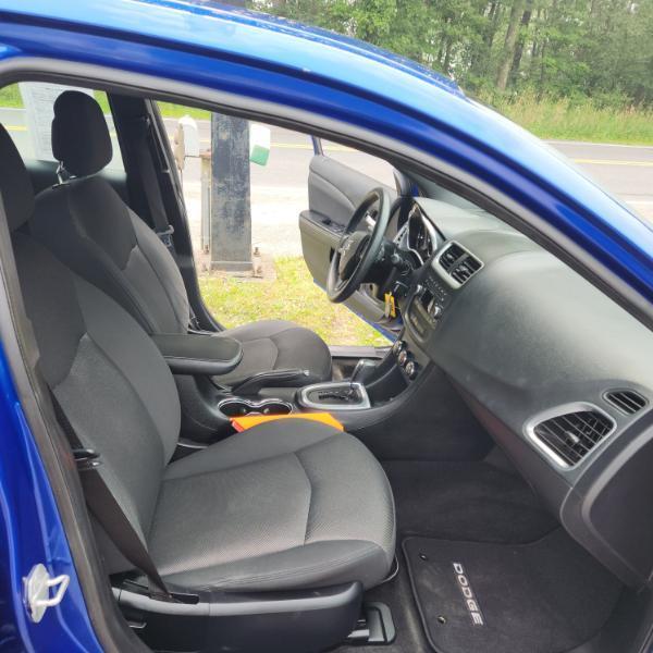 Dodge Avenger SE 2012