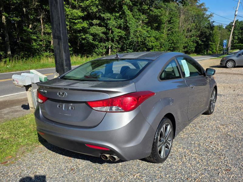 Hyundai Elantra GS Coupe A/T 2013