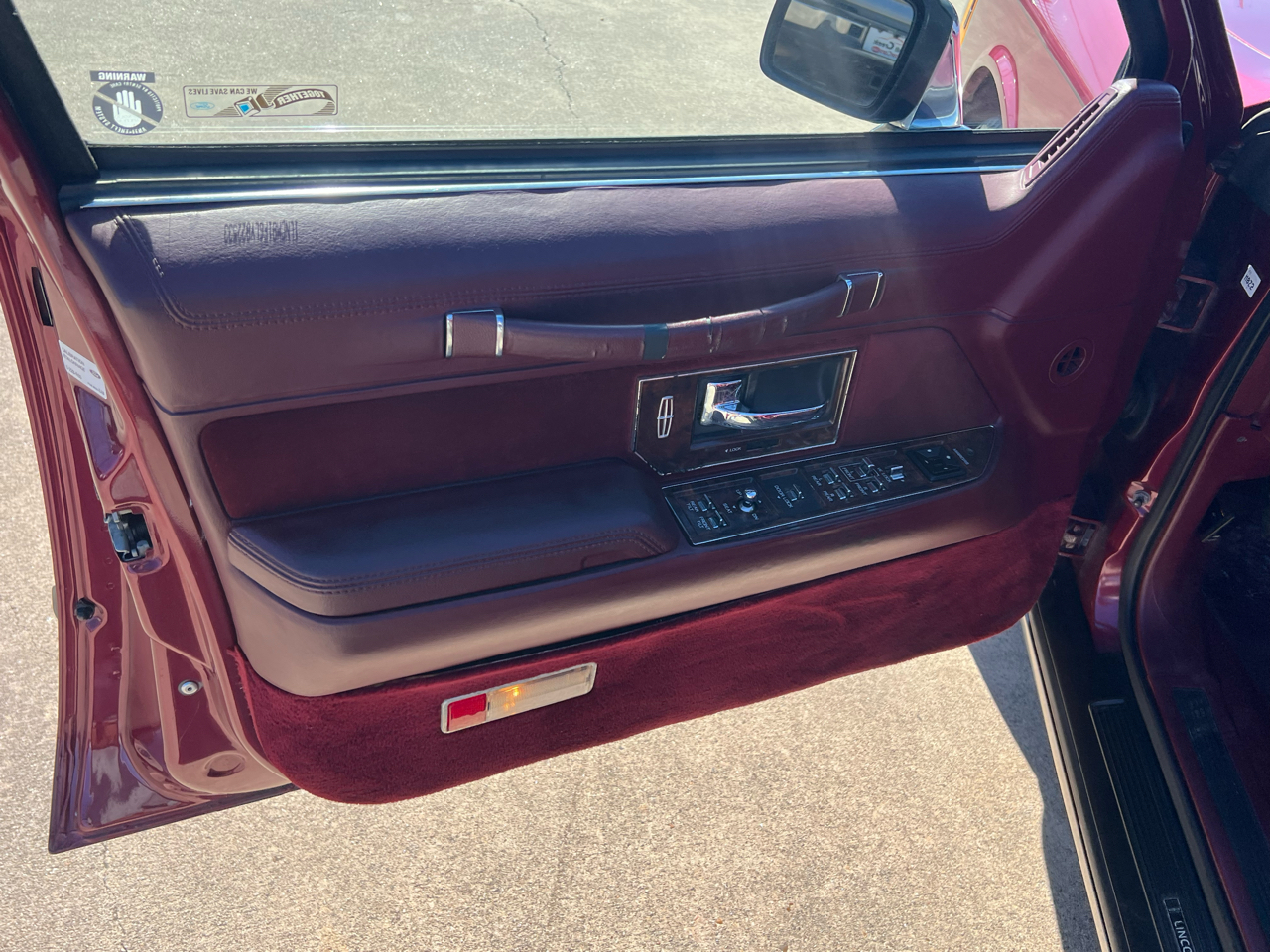 Lincoln Town Car  1990