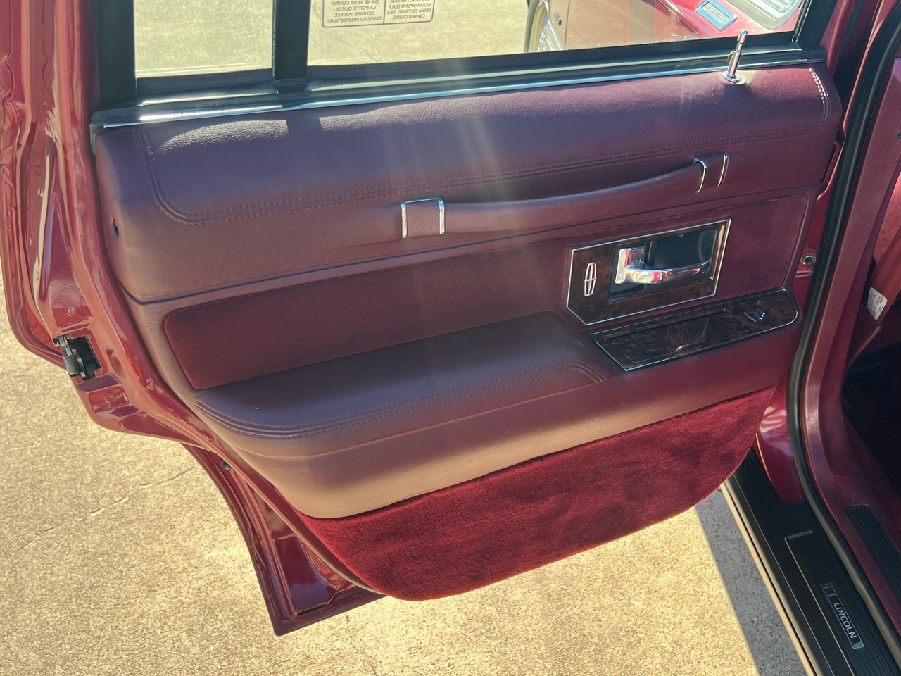 Lincoln Town Car  1990