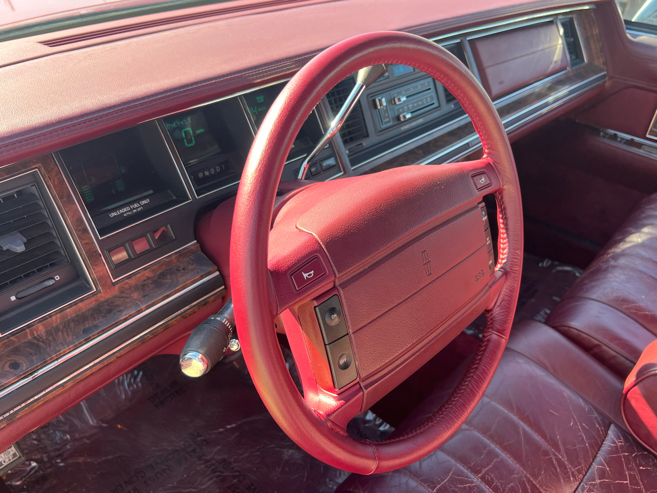 Lincoln Town Car  1990