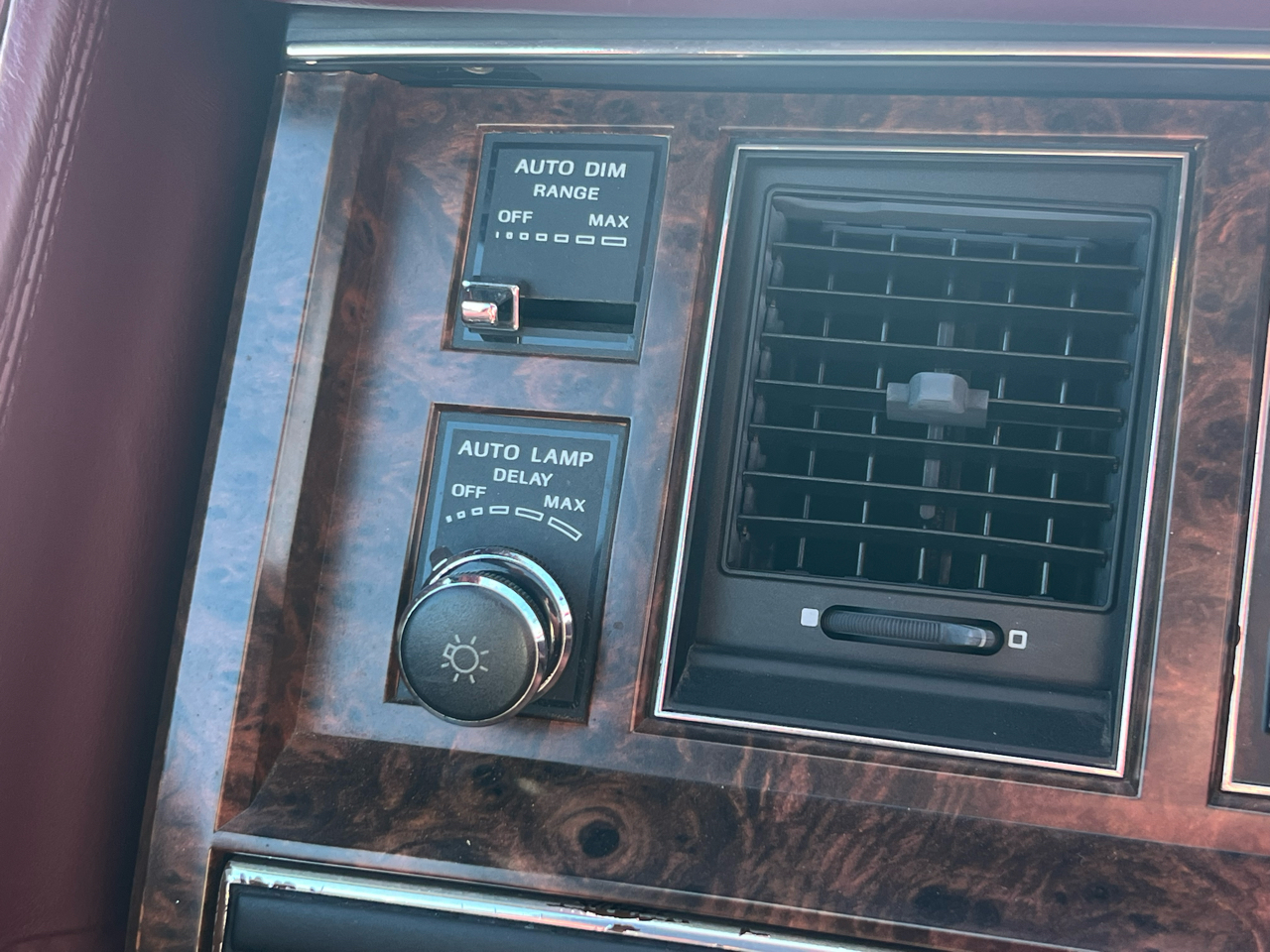 Lincoln Town Car  1990