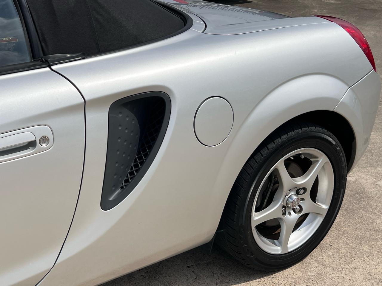 Toyota MR2 Spyder Convertible 2002 Toyota MR2 Spyder Convertible 2002