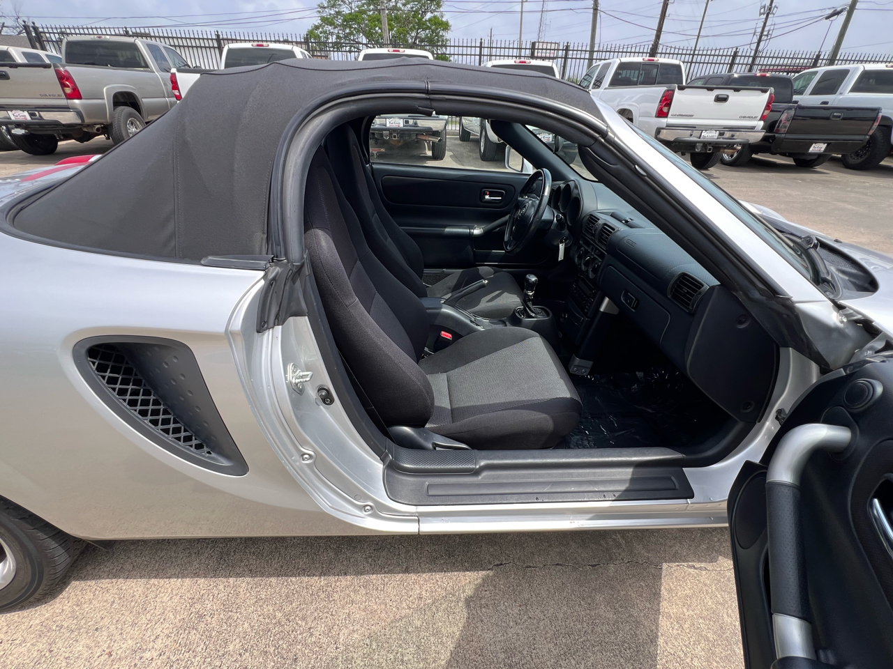 Toyota MR2 Spyder Convertible 2002 Toyota MR2 Spyder Convertible 2002