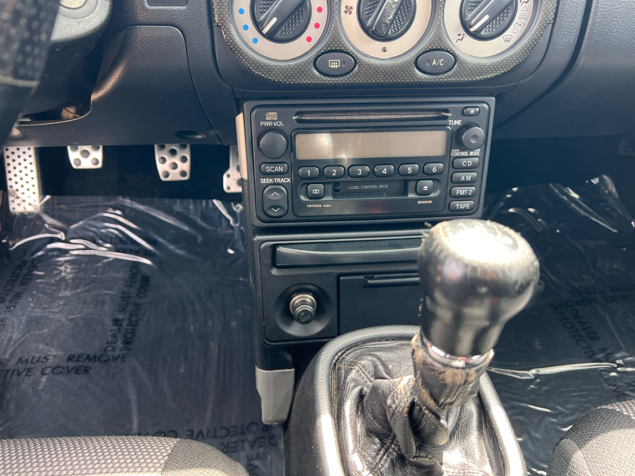 Toyota MR2 Spyder Convertible 2002 Toyota MR2 Spyder Convertible 2002