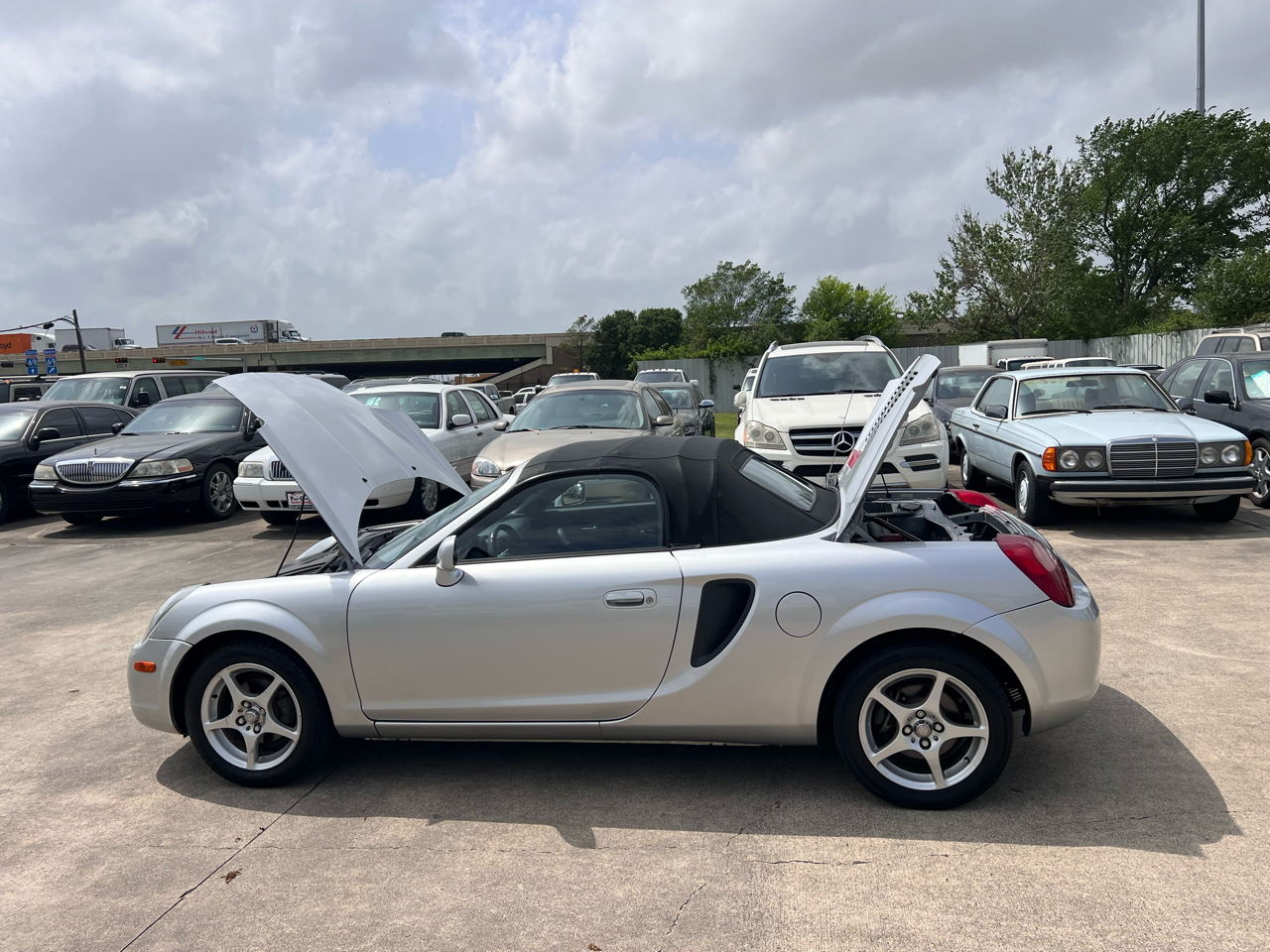 Toyota MR2 Spyder Convertible 2002 Toyota MR2 Spyder Convertible 2002