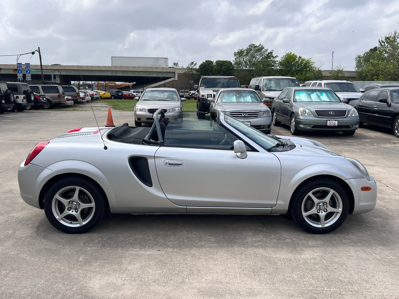 Toyota MR2 Spyder Convertible 2002 Toyota MR2 Spyder Convertible 2002