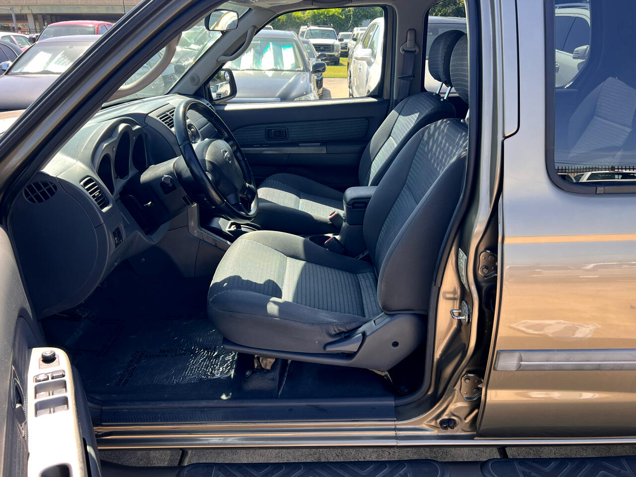 Nissan Xterra SE 4D SUV RWD V6 2002 Nissan Xterra SE 4D SUV RWD V6 2002