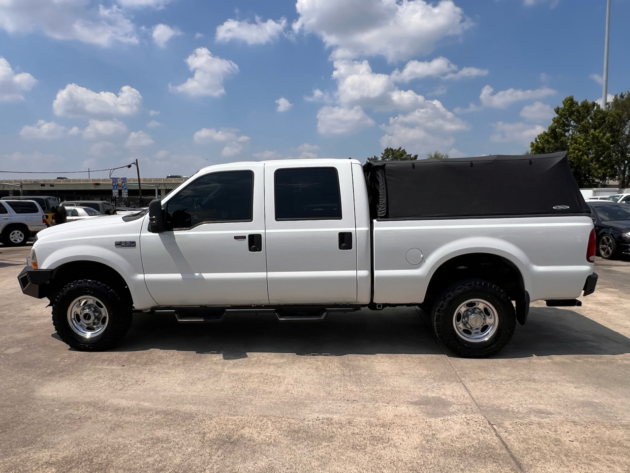Ford F-350 SD Lariat Crew Cab 4WD 2004 Ford F-350 SD Lariat Crew Cab 4WD 2004