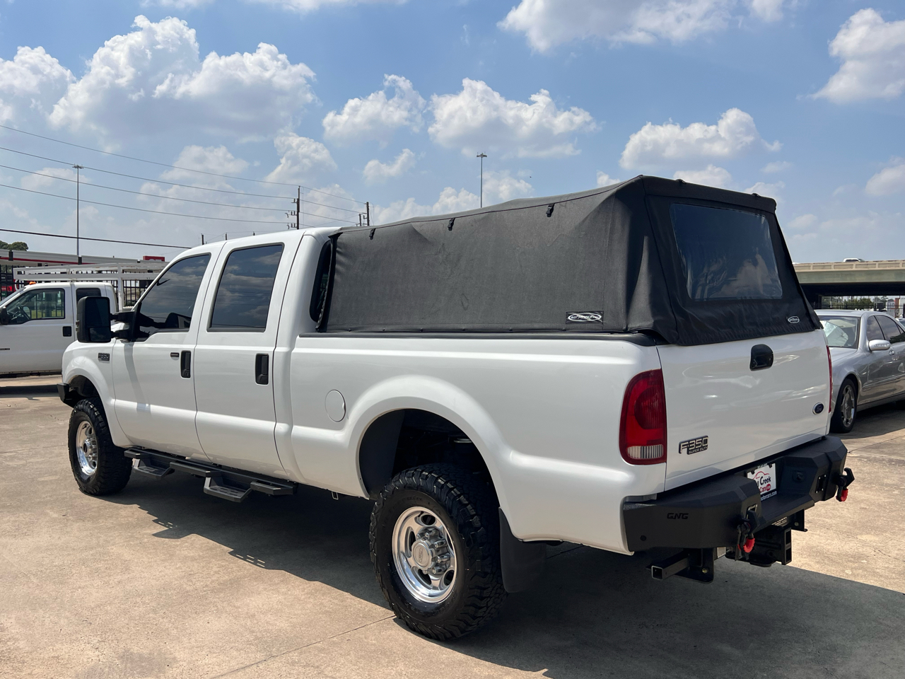 Ford F-350 SD Lariat Crew Cab 4WD 2004 Ford F-350 SD Lariat Crew Cab 4WD 2004