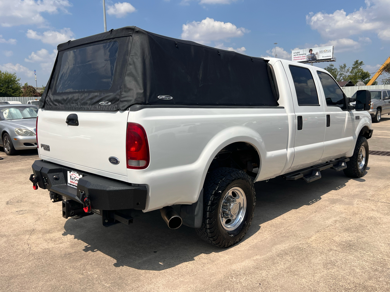 Ford F-350 SD Lariat Crew Cab 4WD 2004 Ford F-350 SD Lariat Crew Cab 4WD 2004