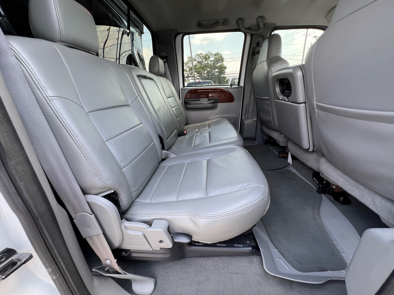 Ford F-350 SD Lariat Crew Cab 4WD 2004 Ford F-350 SD Lariat Crew Cab 4WD 2004