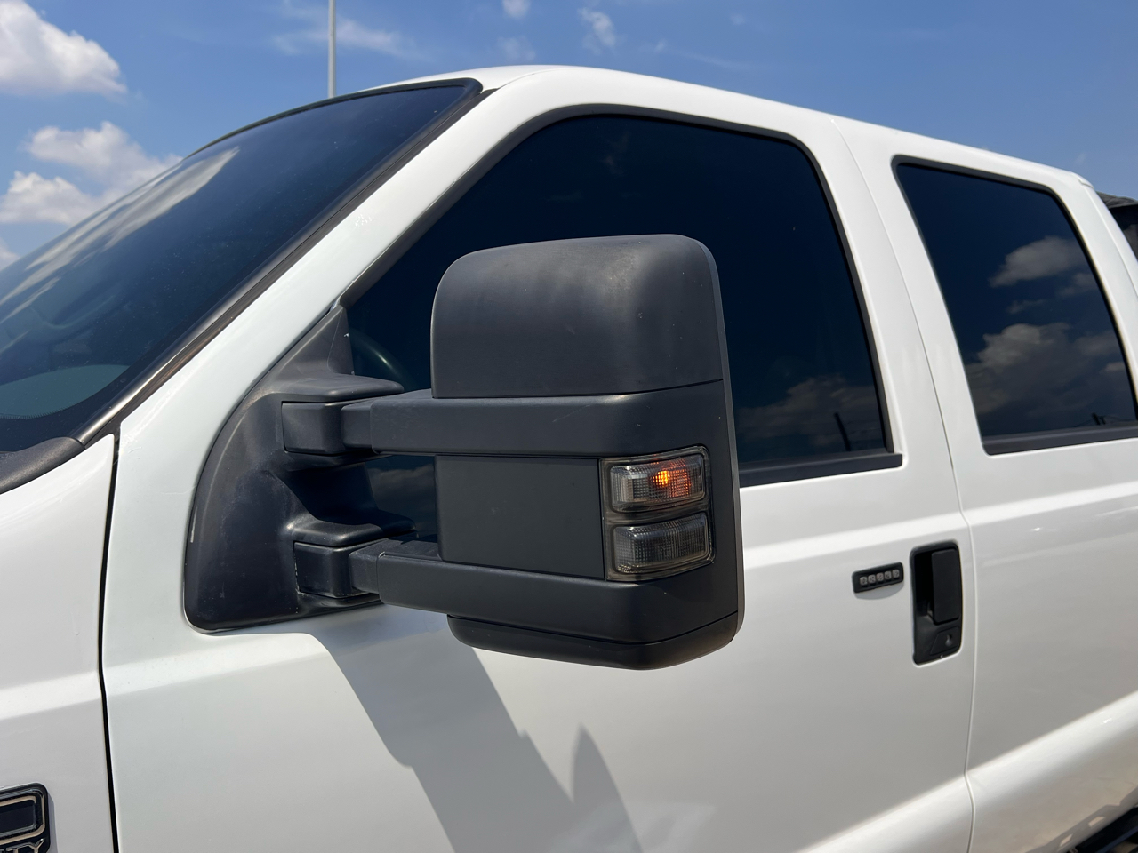 Ford F-350 SD Lariat Crew Cab 4WD 2004 Ford F-350 SD Lariat Crew Cab 4WD 2004