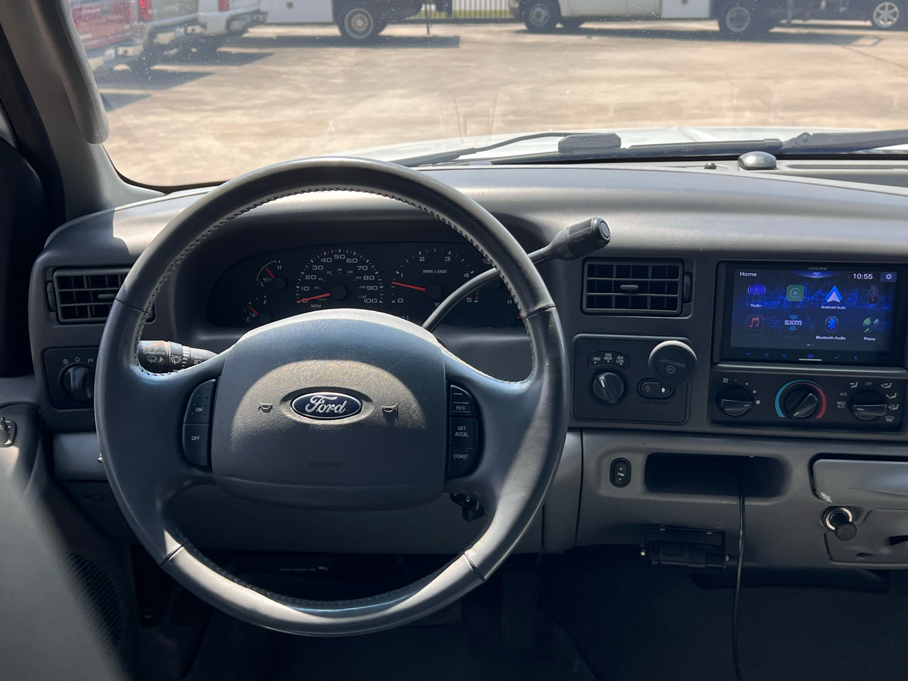 Ford F-350 SD Lariat Crew Cab 4WD 2004 Ford F-350 SD Lariat Crew Cab 4WD 2004