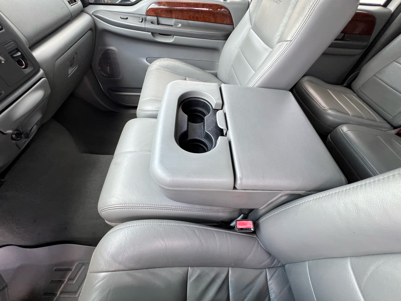 Ford F-350 SD Lariat Crew Cab 4WD 2004 Ford F-350 SD Lariat Crew Cab 4WD 2004