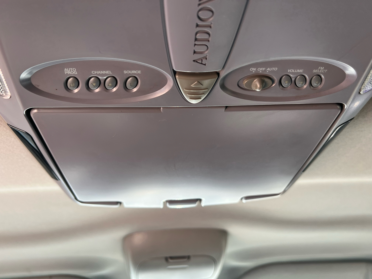 Ford F-350 SD Lariat Crew Cab 4WD 2004 Ford F-350 SD Lariat Crew Cab 4WD 2004