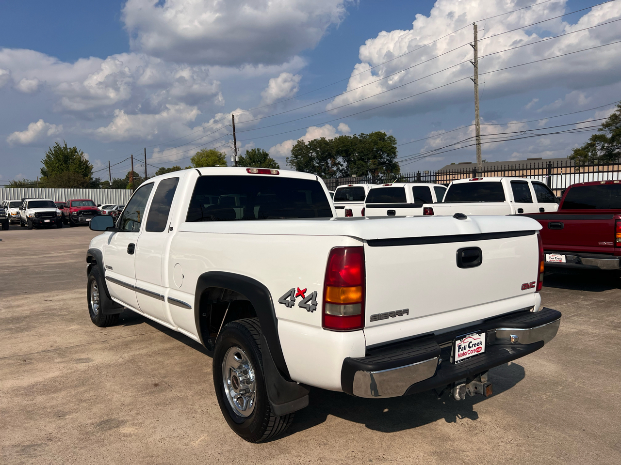 2001 Gmc Sierra 2500 SLE photo 4