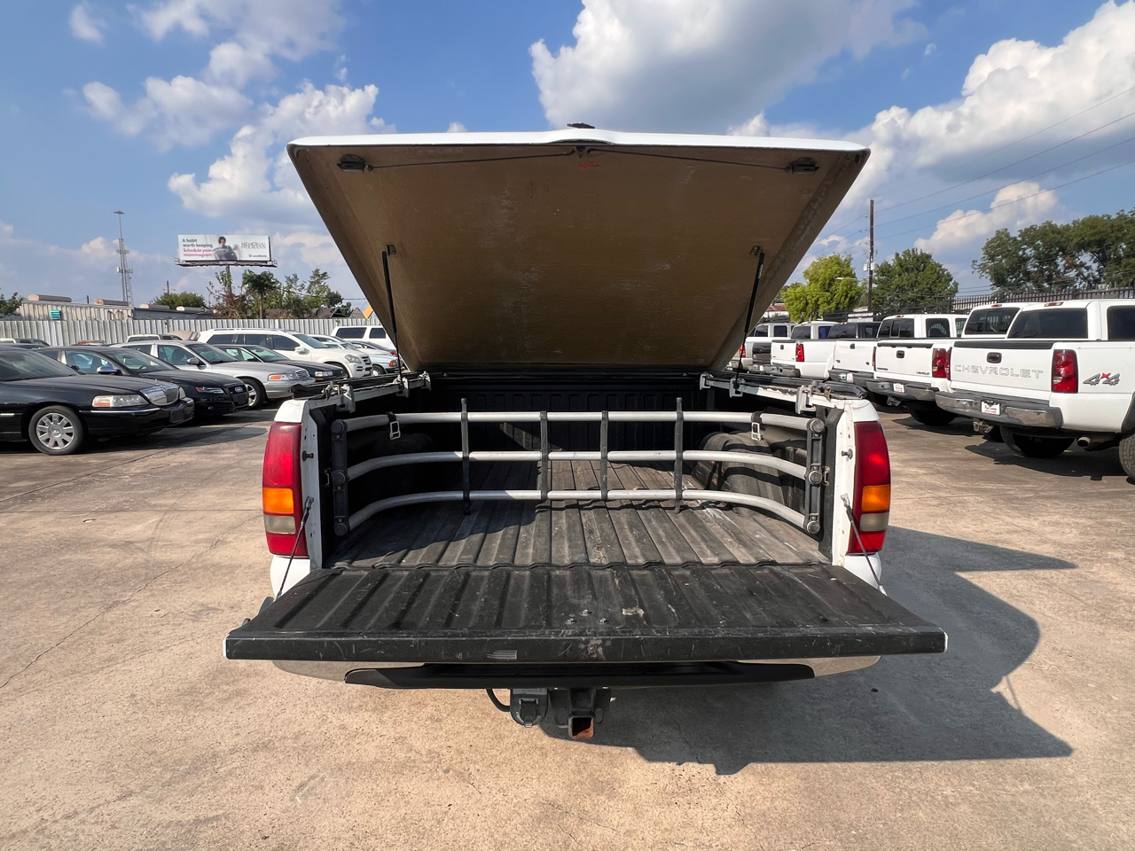 2001 Gmc Sierra 2500 SLE photo 16