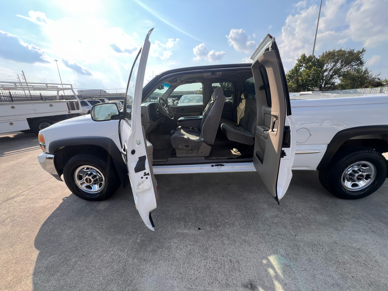 2001 Gmc Sierra 2500 SLE photo 25
