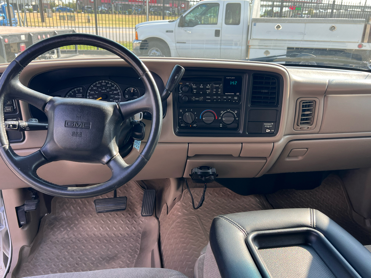 2001 Gmc Sierra 2500 SLE photo 29
