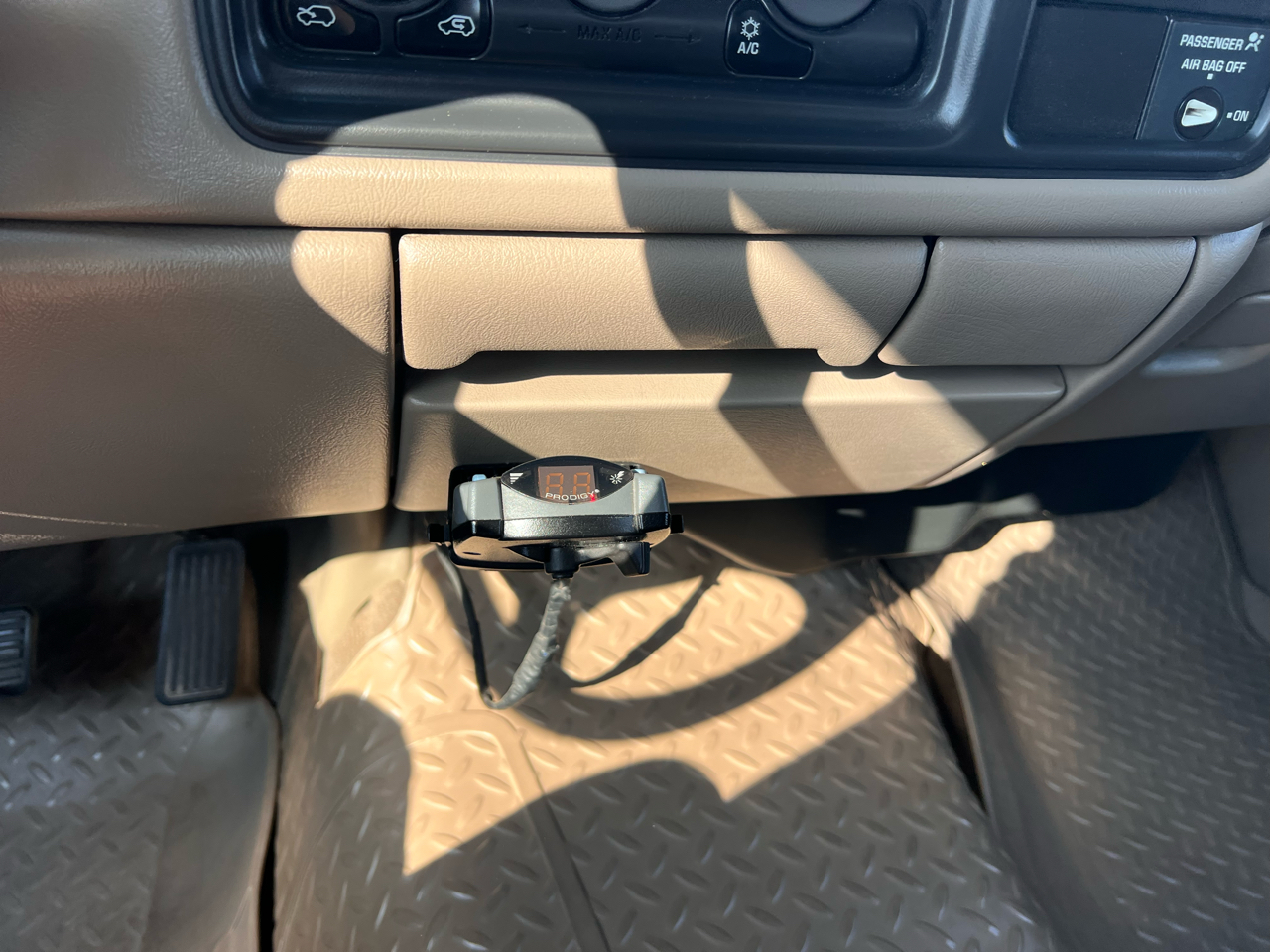 2001 Gmc Sierra 2500 SLE photo 33