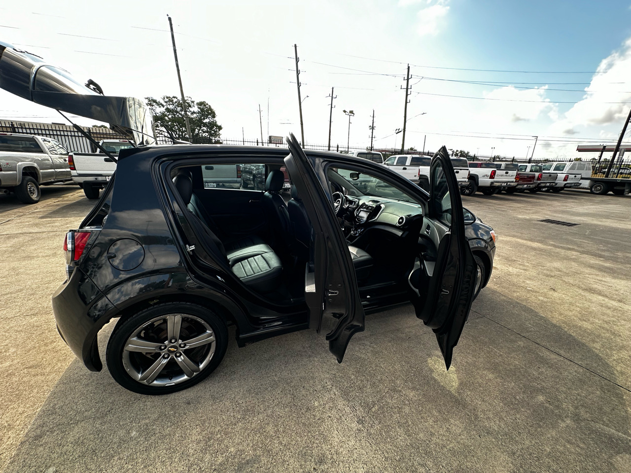 2014 Chevrolet Sonic RS photo 26