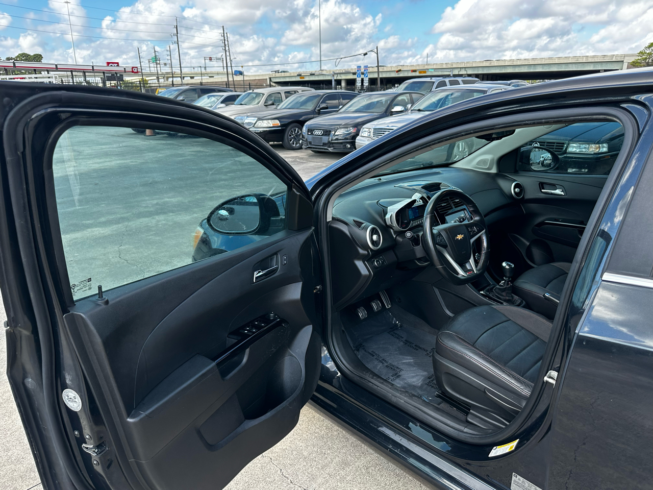 2014 Chevrolet Sonic RS photo 34